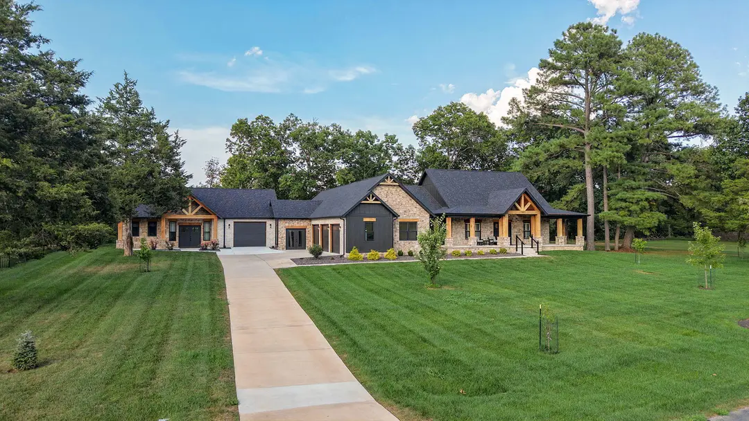 781 Seven Pines Drive — photo 4