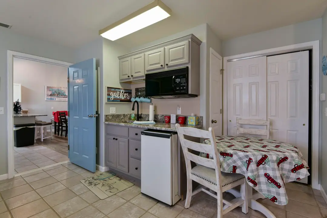 154 Oak Lane — photo 9