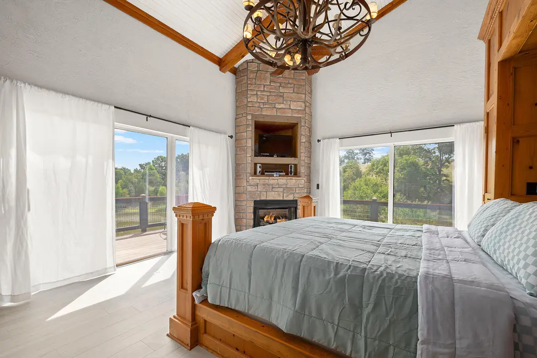76 Hunters Drive — photo 12