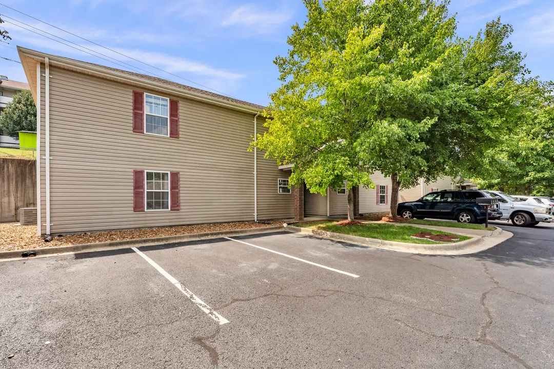 109 Garden Circle — photo 2