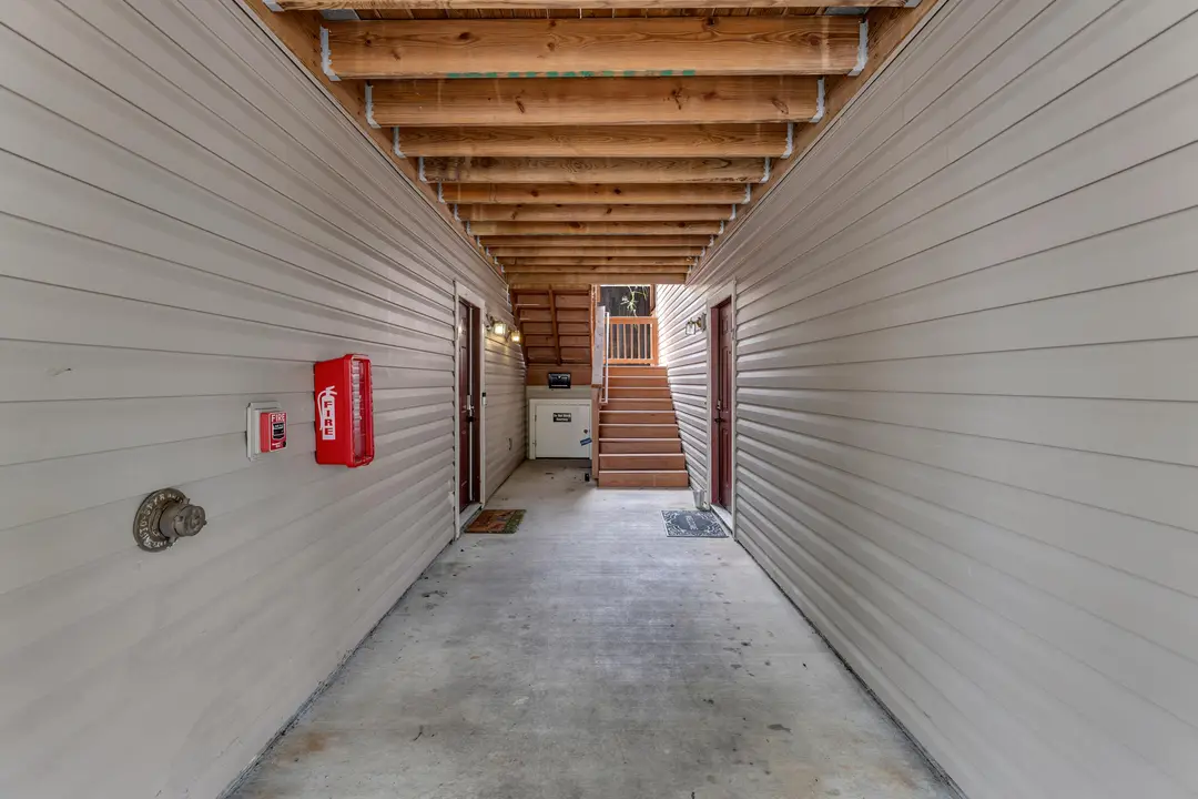 109 Garden Circle — photo 4