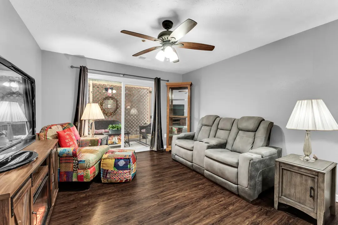 109 Garden Circle — photo 9