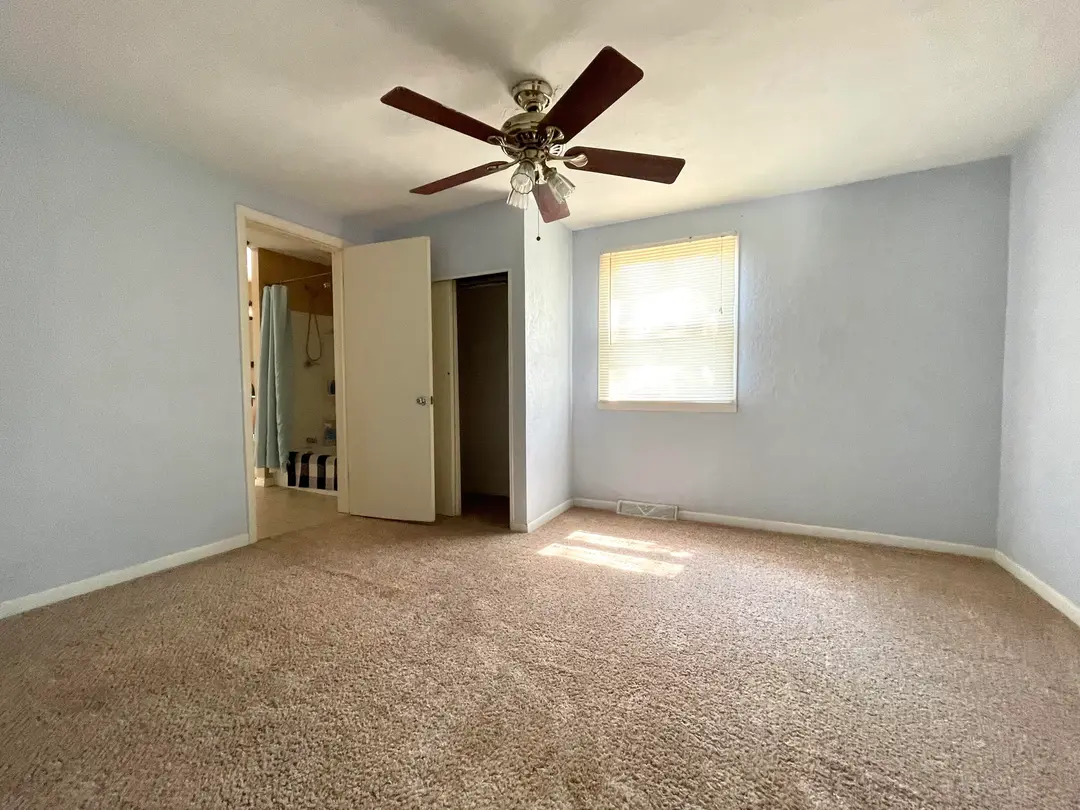 109 E Lillian Avenue E — photo 17