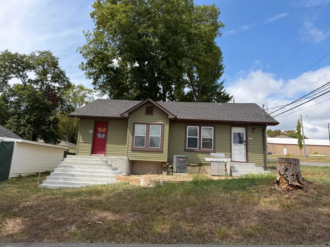 231 Lake Street — photo 1