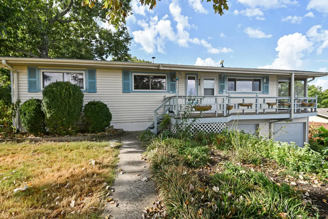 72 Cricket Hill Lane — photo 1