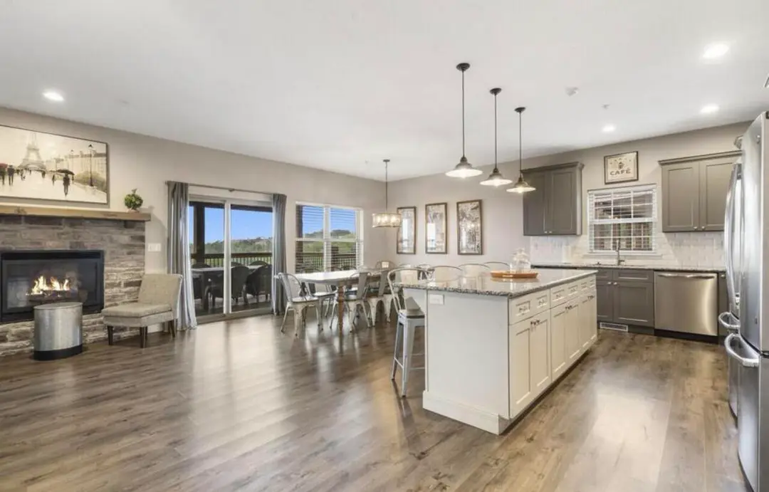 270 Chateau Cove Drive — photo 9