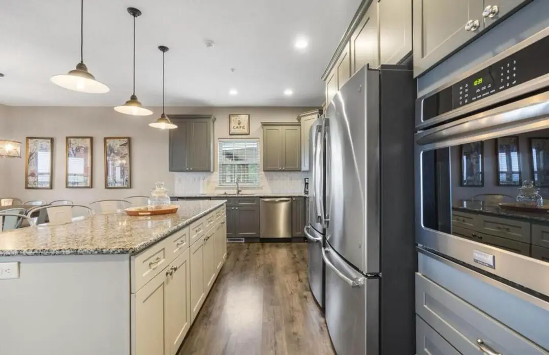 270 Chateau Cove Drive — photo 10