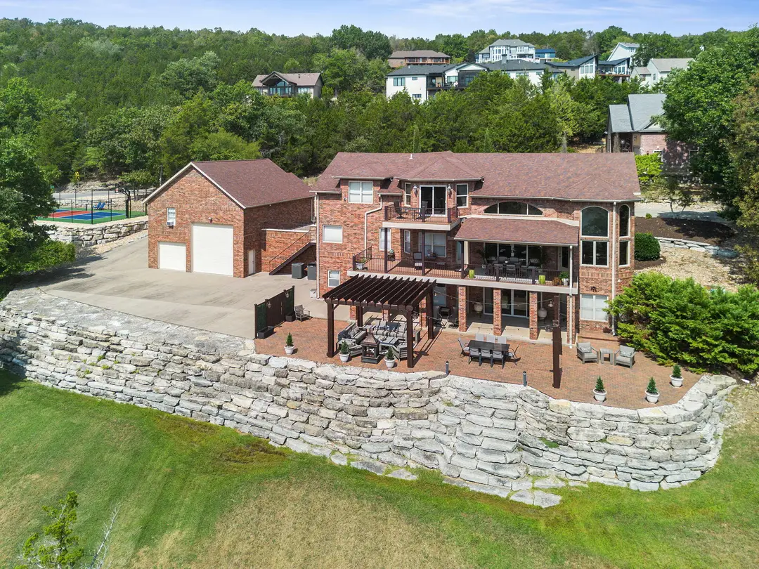 138 Longshore Drive — photo 1