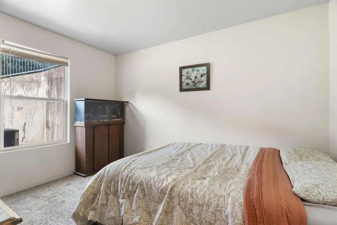 2919 Vineyards Parkway 10-2 — photo 15