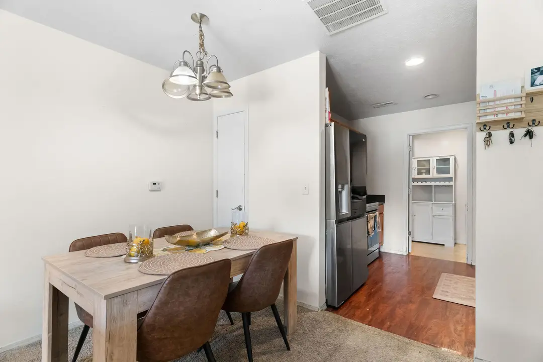 2919 Vineyards Parkway 10-2 — photo 18