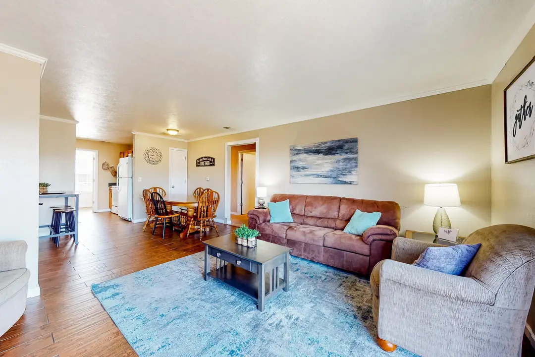 2956 Vineyards Parkway — photo 3