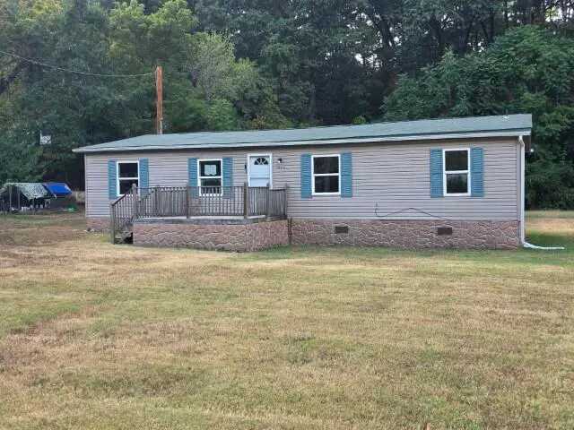 22013 Main Street — photo 1