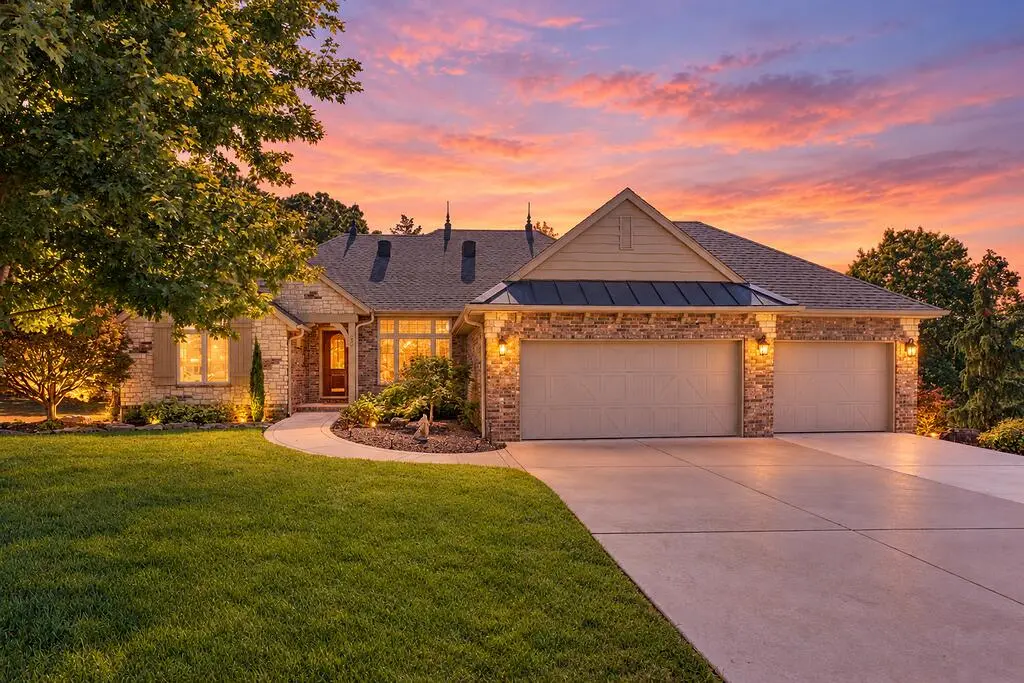 626 Gray Fox Road — photo 1