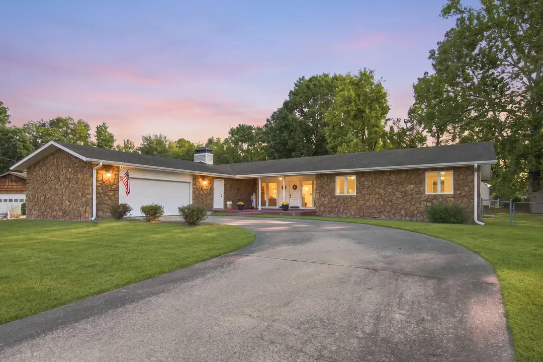620 Parnell Circle — photo 1