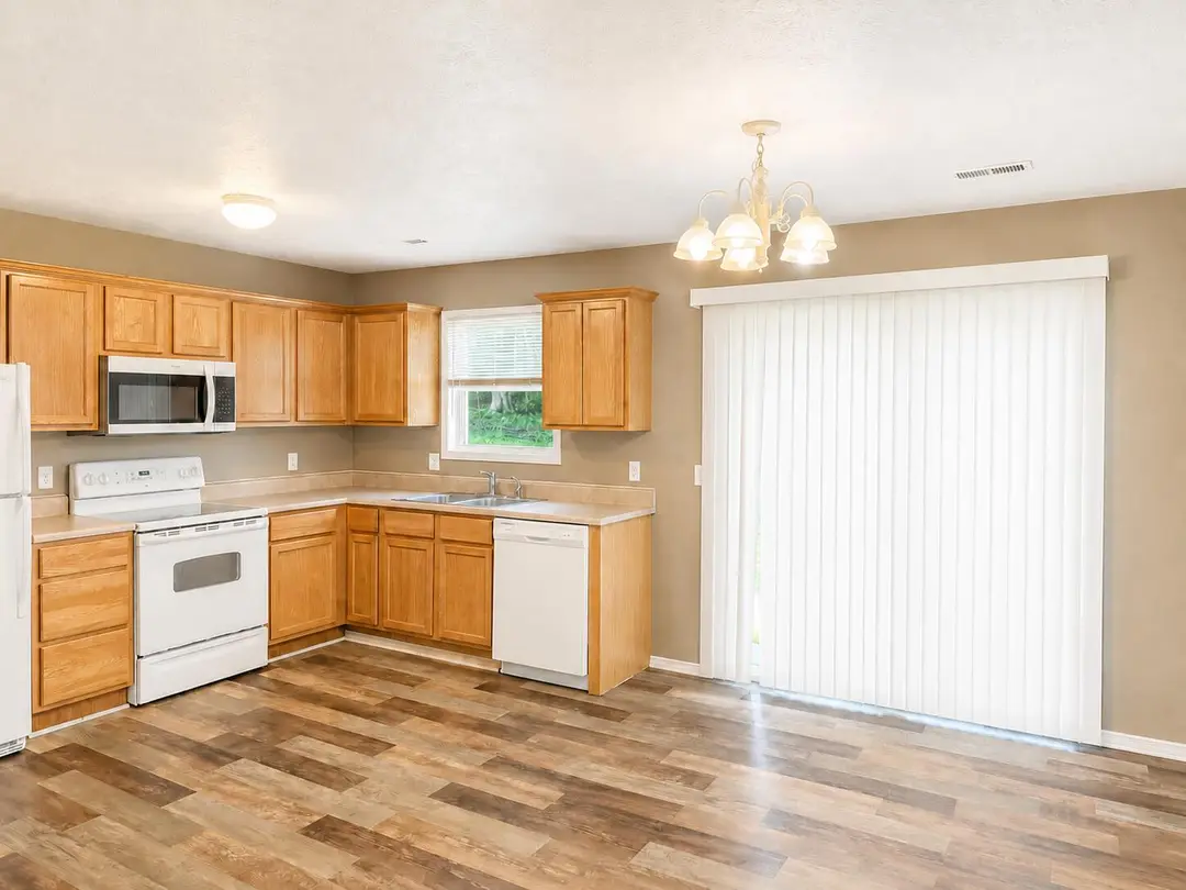 5005 Peach Drive