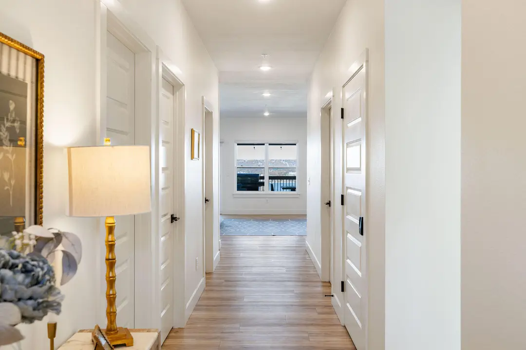 135 Frontier Way — photo 10