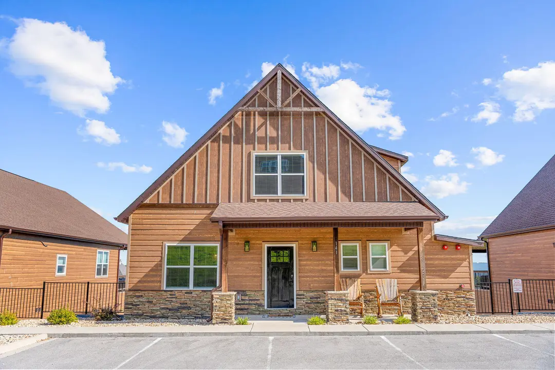 141 Pioneer Peak Road
