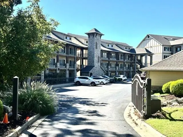53 Royal Vista Drive — photo 1