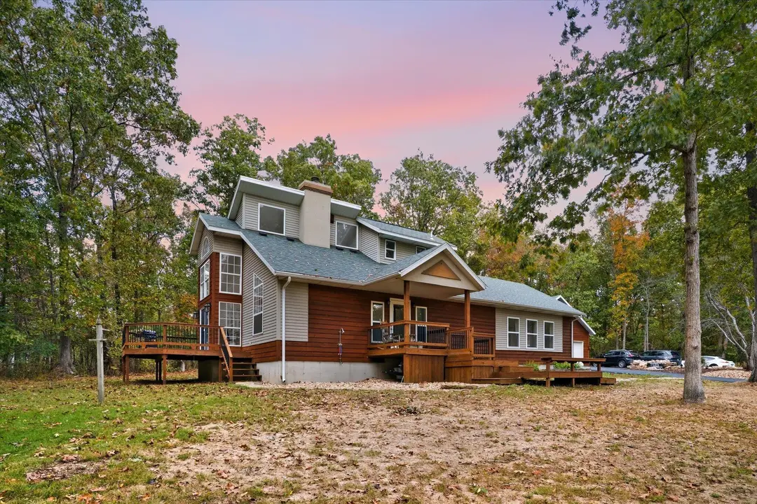 571 Rainbow Valley Drive — photo 1