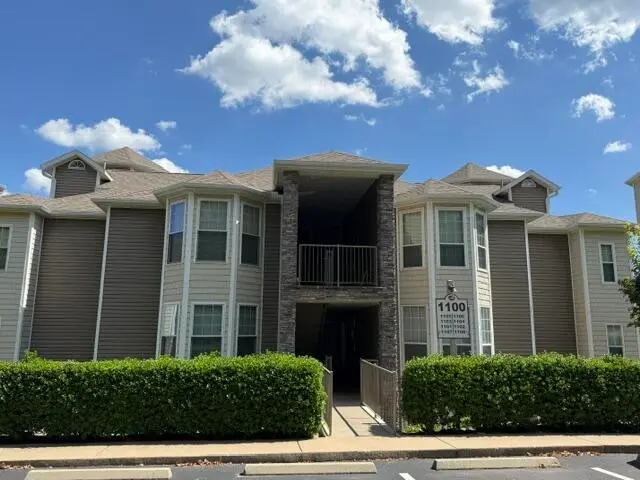 1104 Rocky Shore Terrace — photo 1