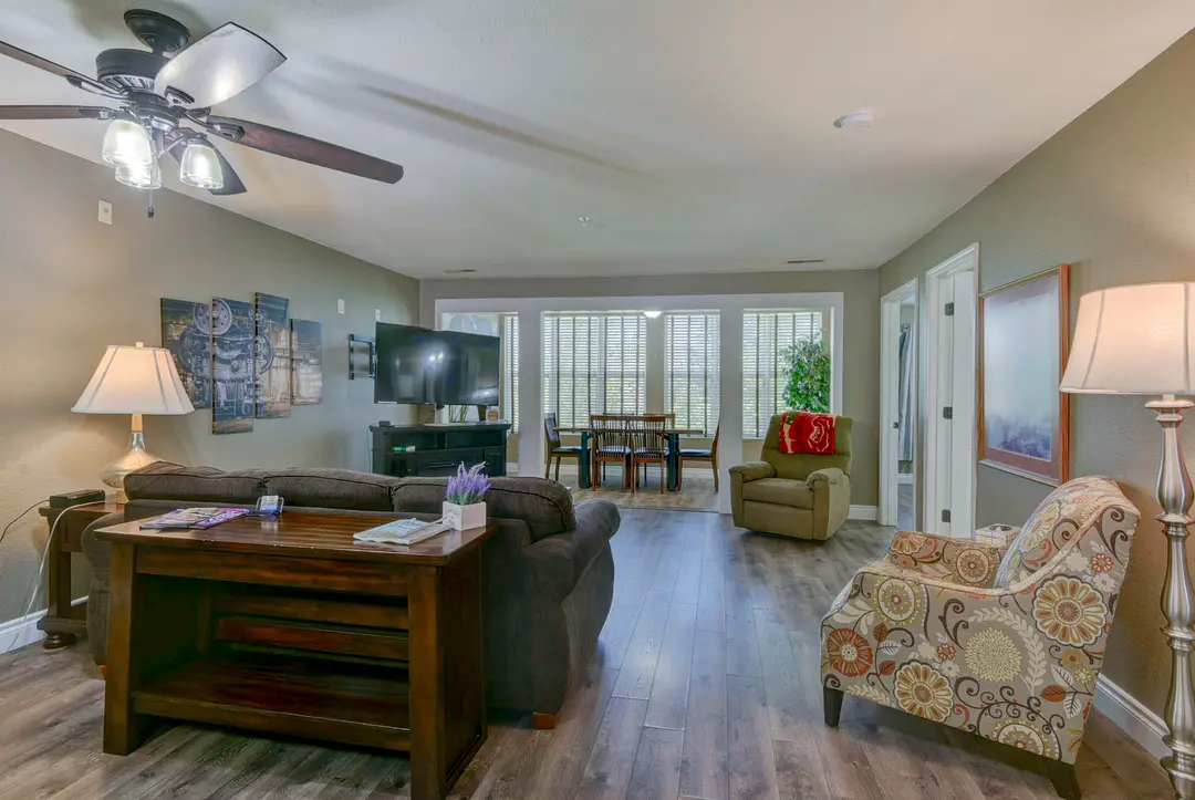 200 Golfview Drive — photo 5