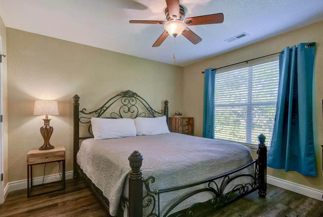 200 Golfview Drive — photo 15