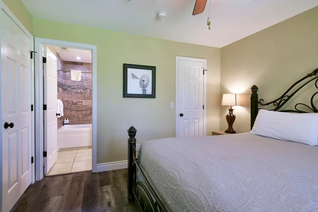 200 Golfview Drive — photo 16