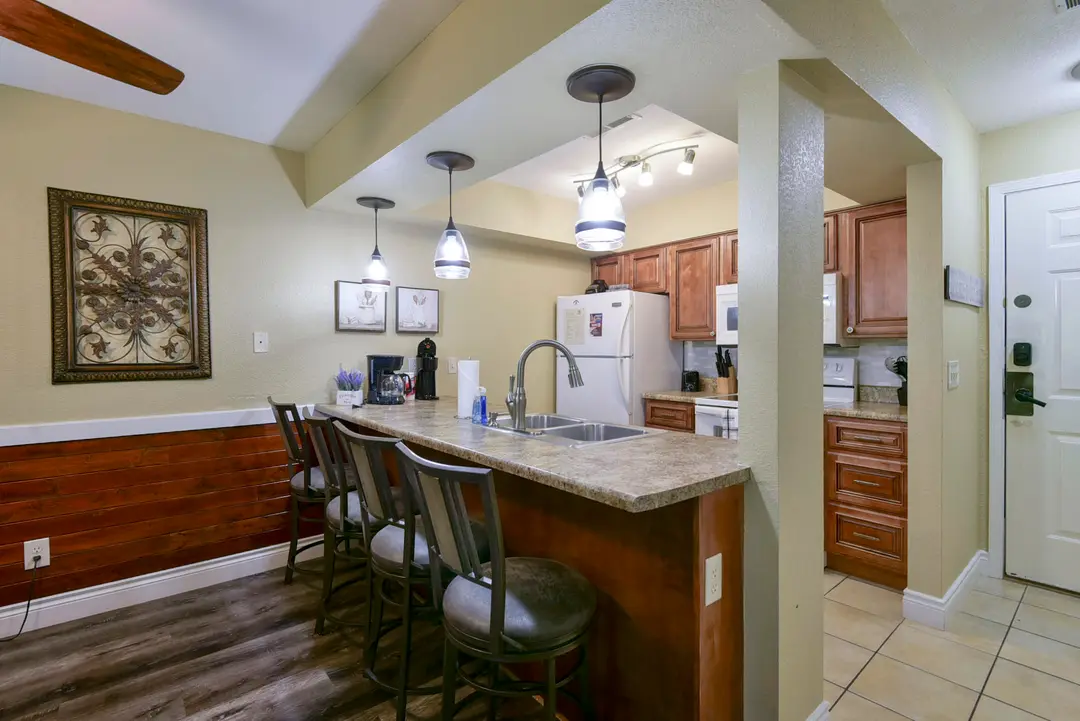 200 Golfview Drive — photo 5