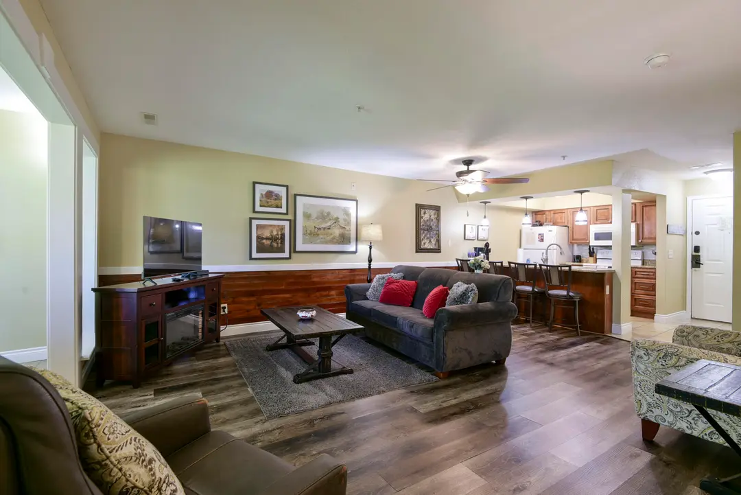 200 Golfview Drive — photo 8