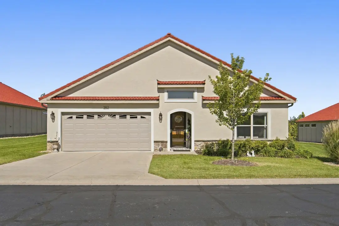 252 Siena Boulevard — photo 1