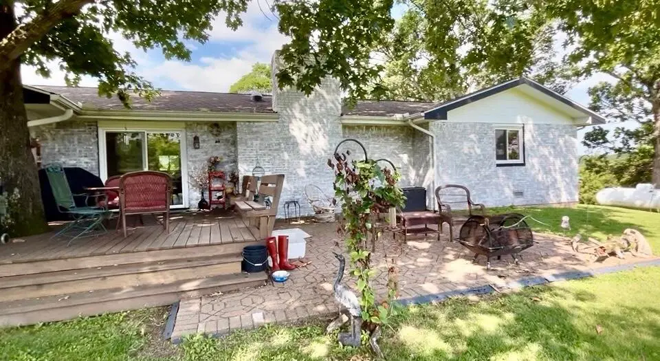 328 Cougar Ridge Lane — photo 1