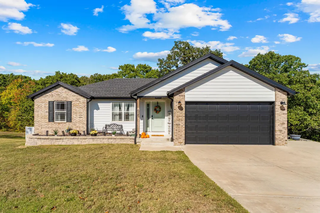 525 Emory Creek Boulevard — photo 1