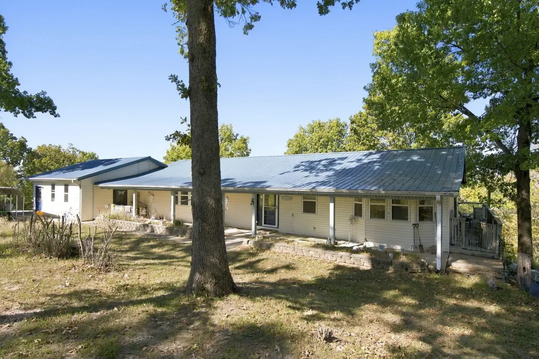 141 Edgewood Drive — photo 1