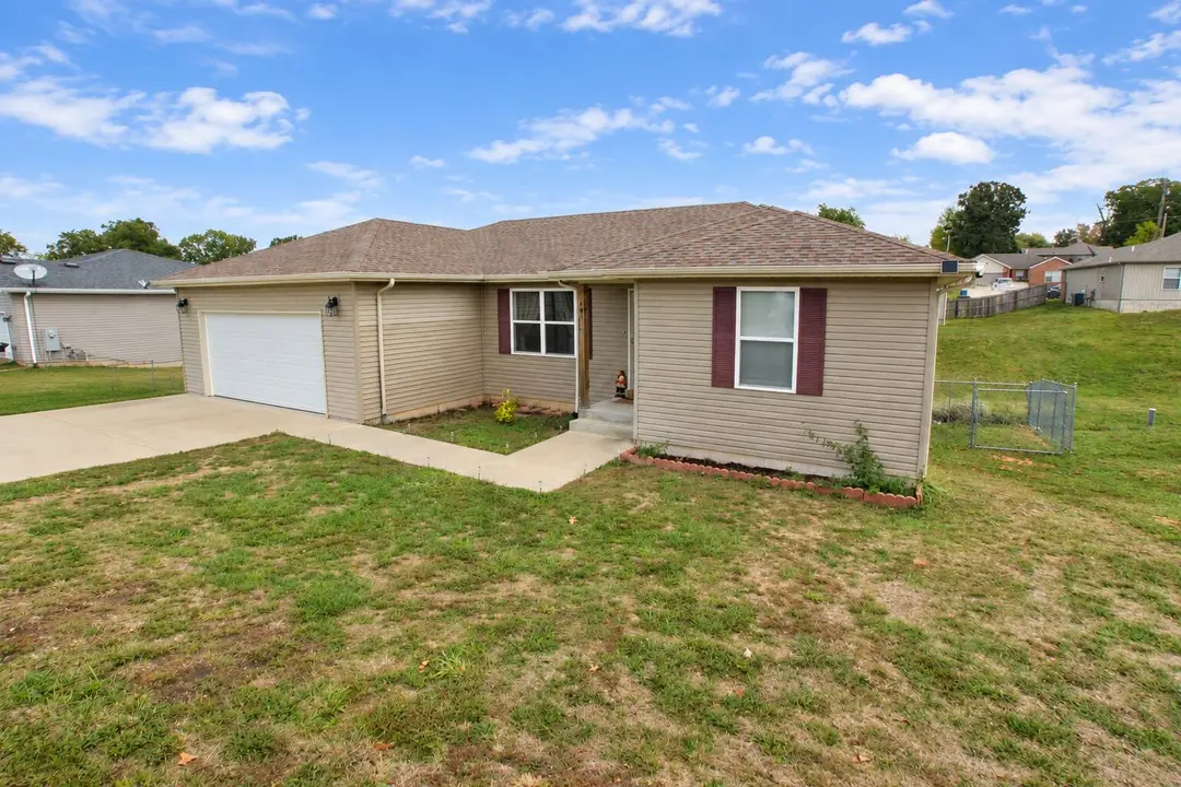 325 Echo Valley Circle