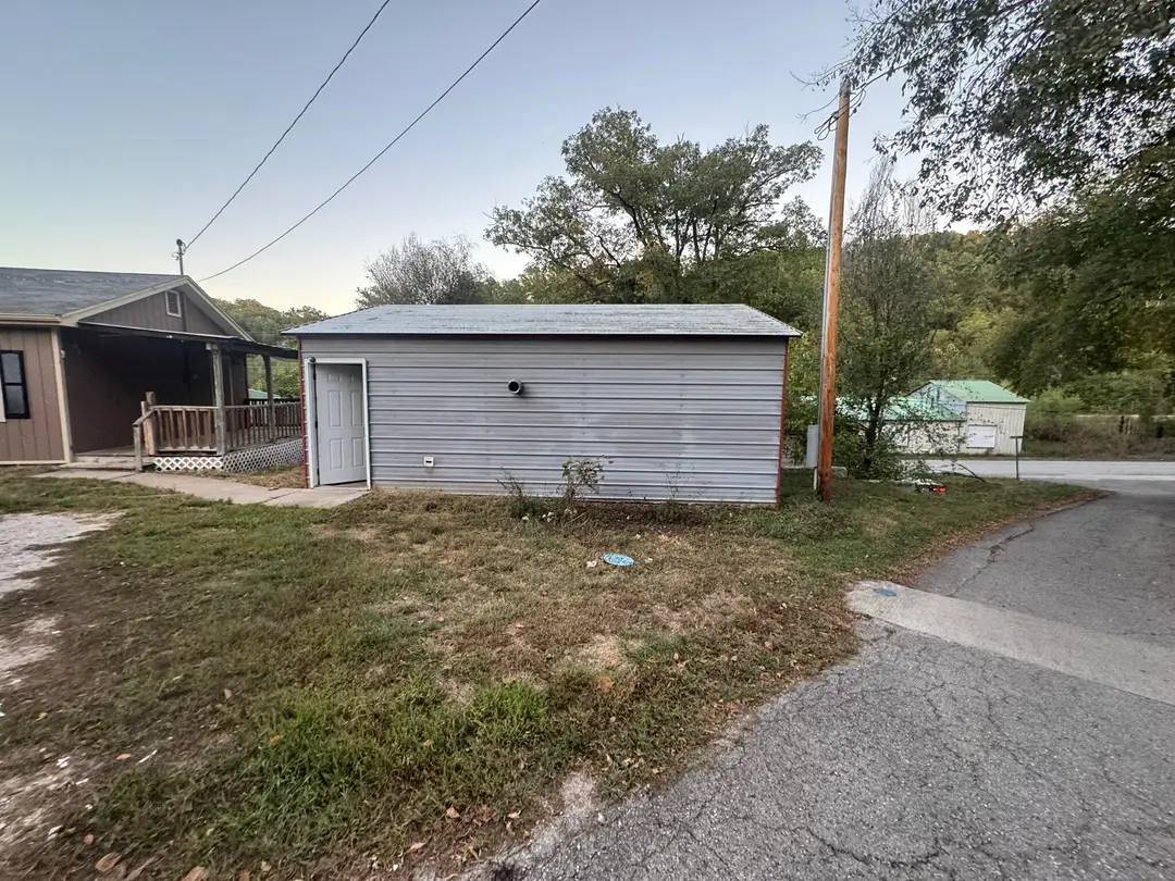 81 Claybough Street — photo 2