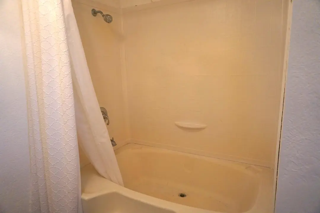 691 Showplace Gateway — photo 21