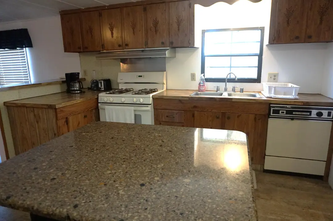 691 Showplace Gateway — photo 10