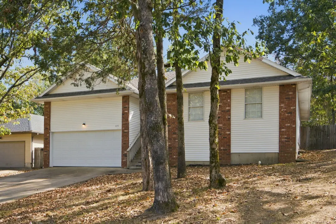 115 Richmond Heights Boulevard — photo 1