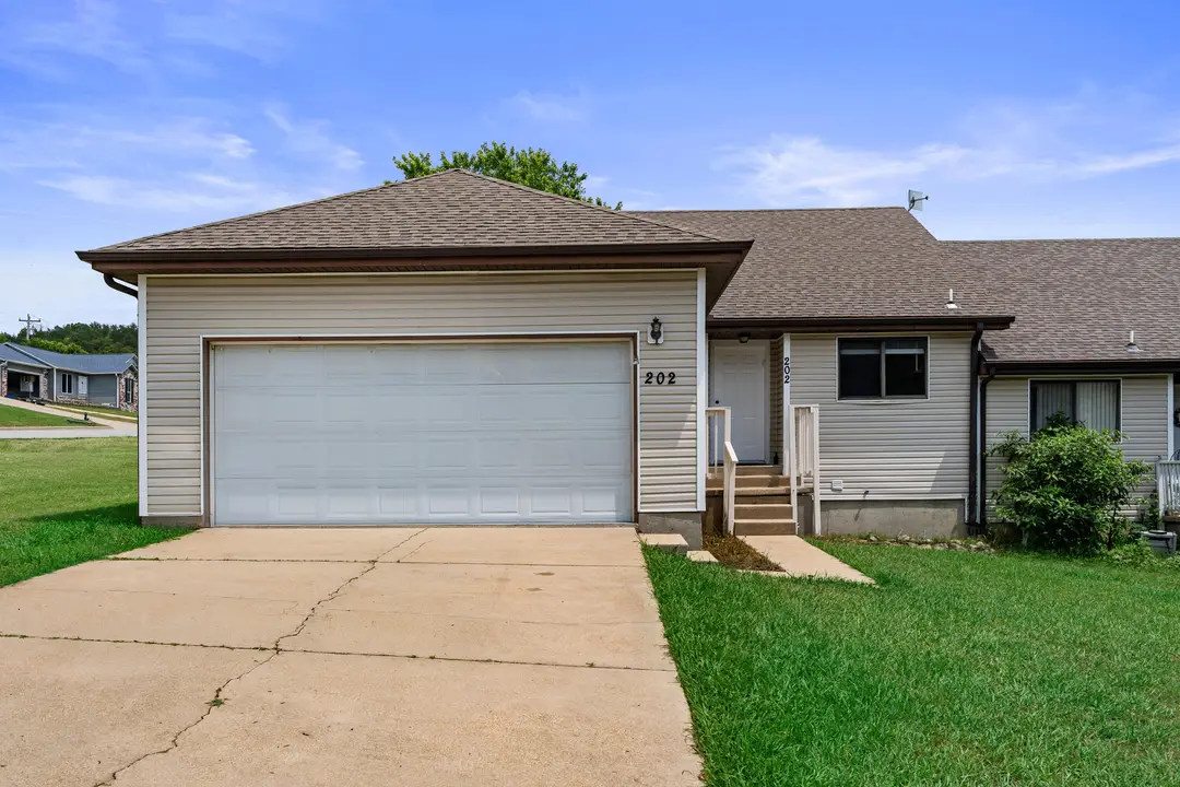 202 Travis Trail — photo 13