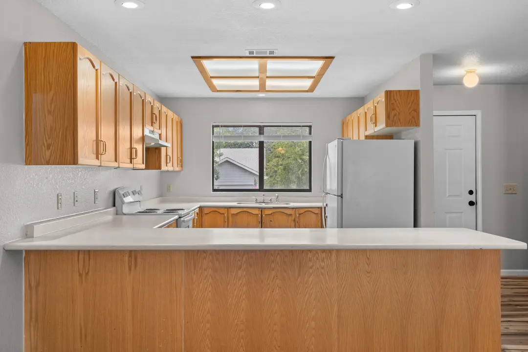 202 Travis Trail — photo 7