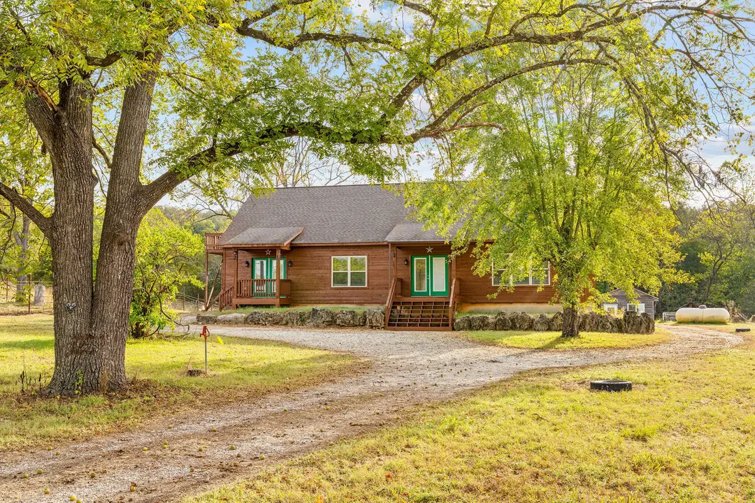335 Mcgee-Keys Road — photo 1